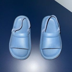 *SOLD* ZARA toddler size 8 sandal